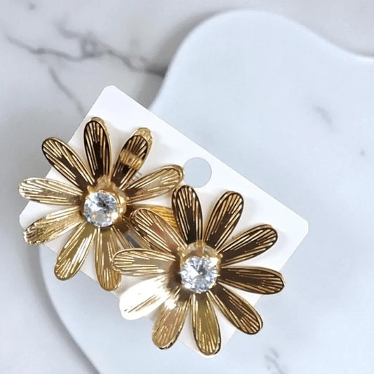 Daisy Bloom Earrings - Style Storyz -