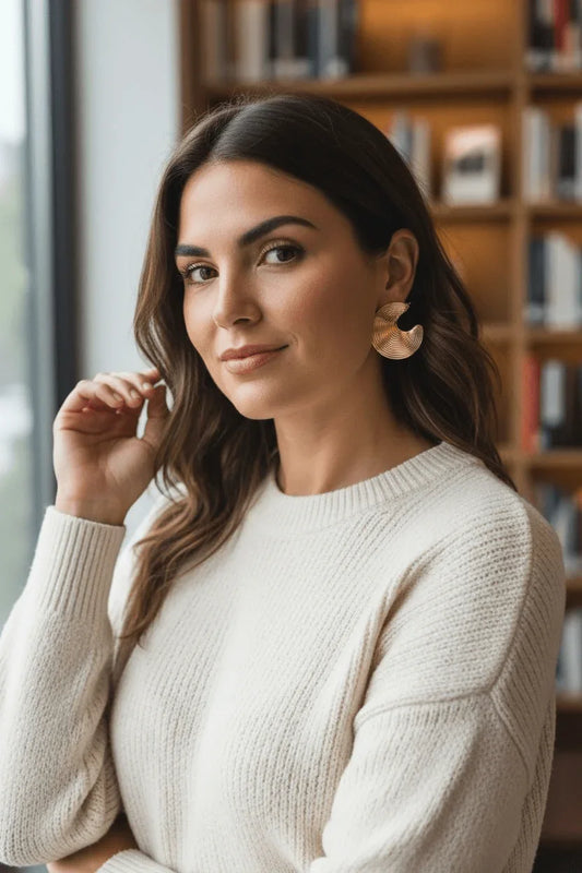 Golden lined Fan - Style Storyz -