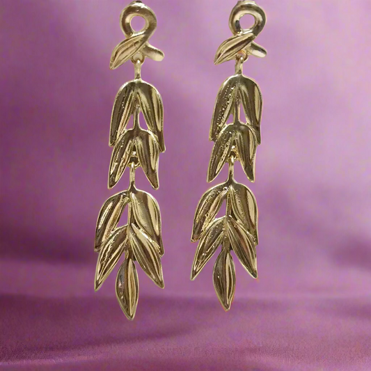 Statement Golden dangling leaves