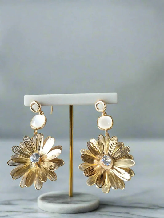 Daisy Bloom Dangle Earrings - Style Storyz - 